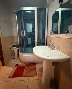 Дом 253м&sup2;, 3-этажный, участок 9 сот.  