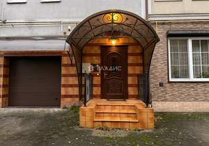 Дом 200м², 3-этажный, участок 2 сот.  