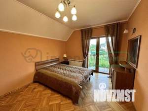 Дом 150м², 2-этажный, участок 6 сот.  