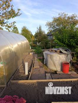 Дом 60м&sup2;, 2-этажный, участок 6 сот.  