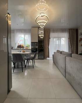 Дом 175м&sup2;, 2-этажный, участок 5 сот.  