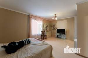 Коттедж 431м², 3-этажный, участок 6 сот.  