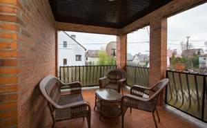 Дом 299м&sup2;, 3-этажный, участок 6 сот.  