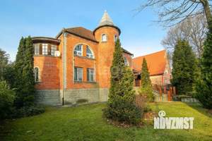 Дом 419м², 3-этажный, участок 17 сот.  