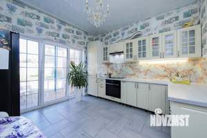 Дом 145м², 2-этажный, участок 6 сот.  