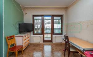 Дом 195м², 3-этажный, участок 2 сот.  