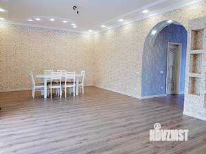 Дом 172м&sup2;, 2-этажный, участок 5 сот.  