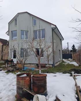 Дом 188м&sup2;, 3-этажный, участок 6 сот.  