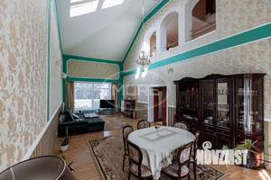 Дом 385м², 3-этажный, участок 9 сот.  