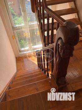 Дом 172м², 3-этажный, участок 6 сот.  