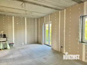 Дом 264м², 2-этажный, участок 6 сот.  
