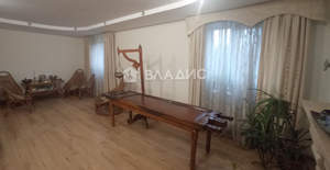 Дом 430м², 3-этажный, участок 12 сот.  