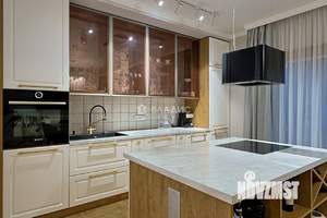 Таунхаус 200м&sup2;, 3-этажный, участок 2 сот.  