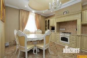 Дом 420м&sup2;, 3-этажный, участок 12 сот.  