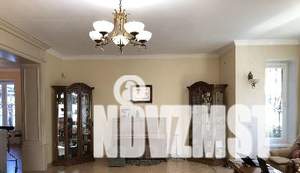 Дом 250м², 3-этажный, участок 6 сот.  