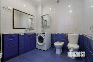 Дом 306м&sup2;, 3-этажный, участок 7 сот.  