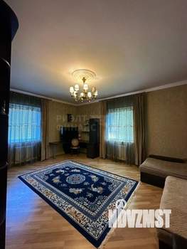 Дом 335м&sup2;, 3-этажный, участок 6 сот.  