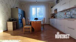 Дом 268м&sup2;, 2-этажный, участок 5 сот.  