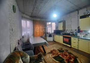 Дом 188м&sup2;, 3-этажный, участок 6 сот.  