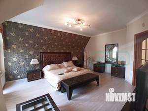 Дом 224м², 3-этажный, участок 7 сот.  