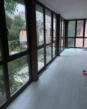 Дом 225м&sup2;, 3-этажный, участок 4 сот.  