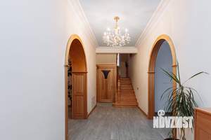 Дом 348м&sup2;, 3-этажный, участок 6 сот.  