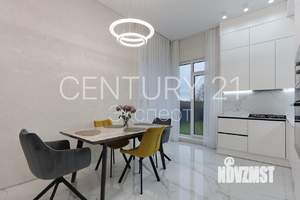 Дом 255м², 3-этажный, участок 5 сот.  