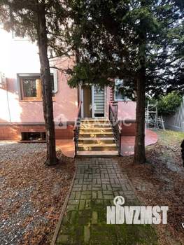 Дом 350м&sup2;, 4-этажный, участок 29 сот.  