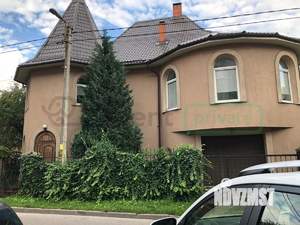 Дом 447м², 3-этажный, участок 10 сот.  