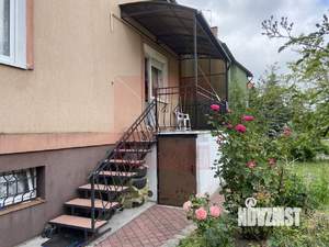 Дом 250м², 3-этажный, участок 8 сот.  