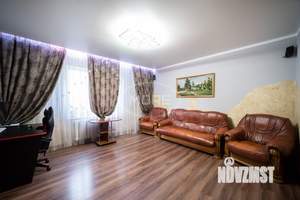 Дом 140м², 2-этажный, участок 6 сот.  