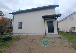 Дом 110м&sup2;, 2-этажный, участок 4 сот.  