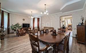 Дом 256м², 3-этажный, участок 5 сот.  