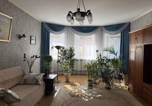 Дом 461м&sup2;, 3-этажный, участок 6 сот.  