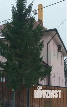 Дом 220м², 2-этажный, участок 6 сот.  