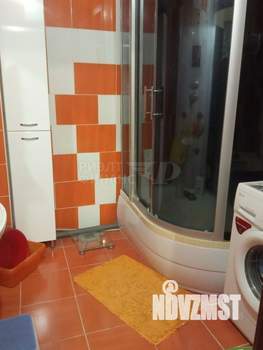 Дом 180м&sup2;, 2-этажный, участок 10 сот.  