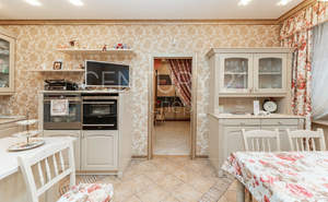 Дом 287м&sup2;, 2-этажный, участок 4 сот.  