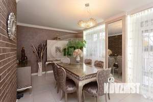 Дом 289м&sup2;, 3-этажный, участок 8 сот.  