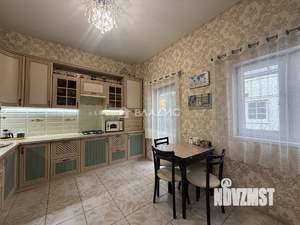 Таунхаус 60м², 2-этажный, участок 1 сот.  