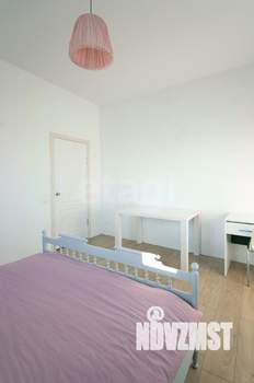 Дом 214м&sup2;, 3-этажный, участок 6 сот.  