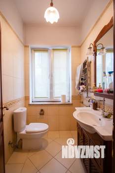 Дом 250м², 2-этажный, участок 6 сот.  