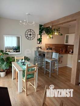 Дом 98м², 2-этажный, участок 5 сот.  