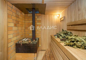 Дом 250м², 2-этажный, участок 10 сот.  
