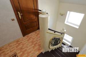 Дом 420м&sup2;, 3-этажный, участок 12 сот.  