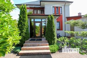 Дом 350м², 3-этажный, участок 8 сот.  