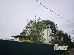 Дом 200м&sup2;, 2-этажный, участок 6 сот.  