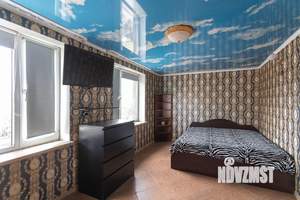 Дом 245м², 3-этажный, участок 12 сот.  