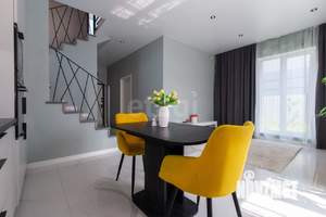 Дом 99м&sup2;, 2-этажный, участок 3 сот.  