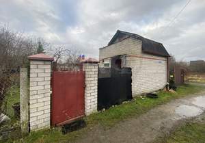 Дом 23м&sup2;, 2-этажный, участок 5 сот.  