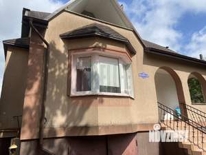 Дом 250м², 3-этажный, участок 8 сот.  